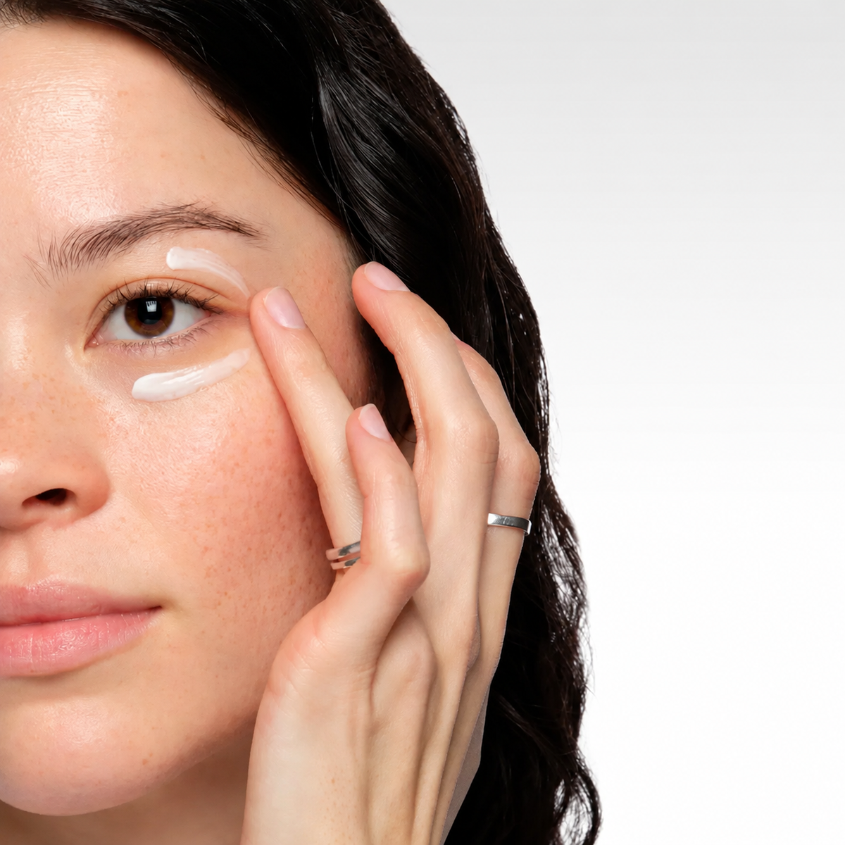 Lacto-PDRN* 4% + B9 Eye Cream